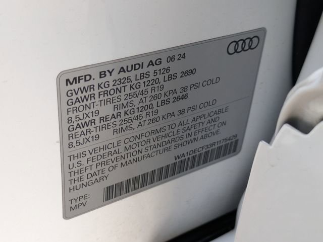 Used 2024 Audi Q3 2.0T Premium image 34