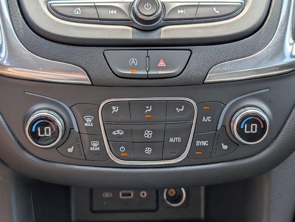 Used 2023 Chevrolet Equinox LT FWD image 22