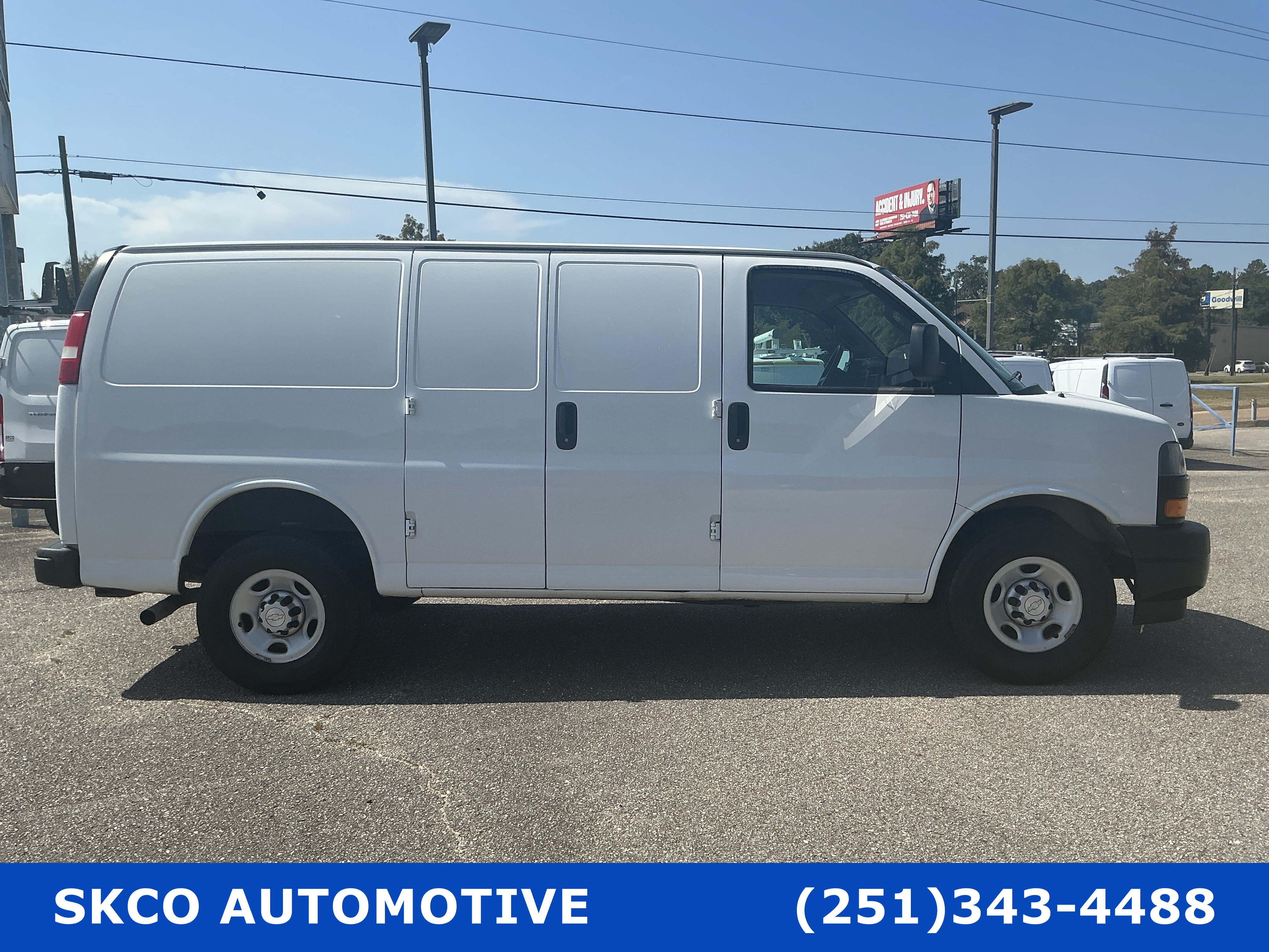 Used 2019 Chevrolet Express 2500 w/ Safety Package RWD image 6