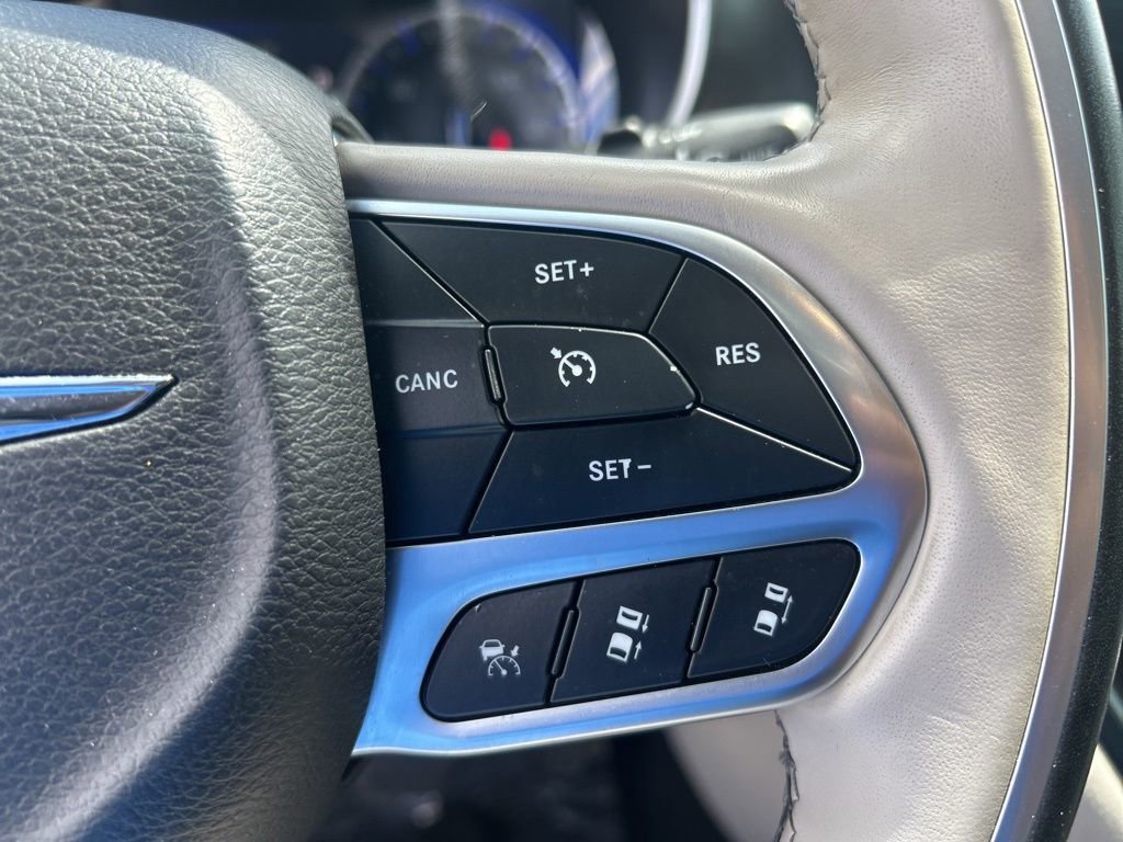 Used 2019 Chrysler Pacifica Limited w/ Tire & Wheel Group image 46