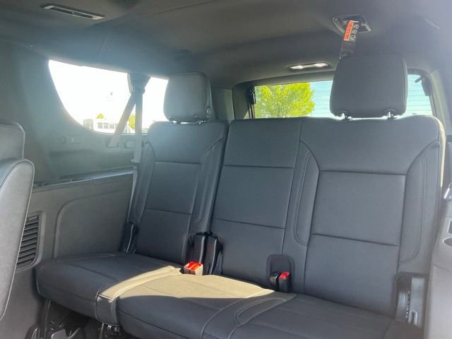 New 2026 Chevrolet Suburban Z71 w/ Z71 Off-Road Package AWD/4WD image 37