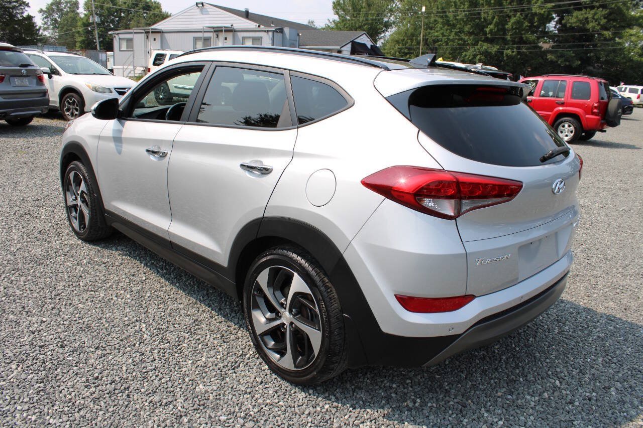 Used 2016 Hyundai Tucson Limited w/ Option Group 03 AWD/4WD image 9