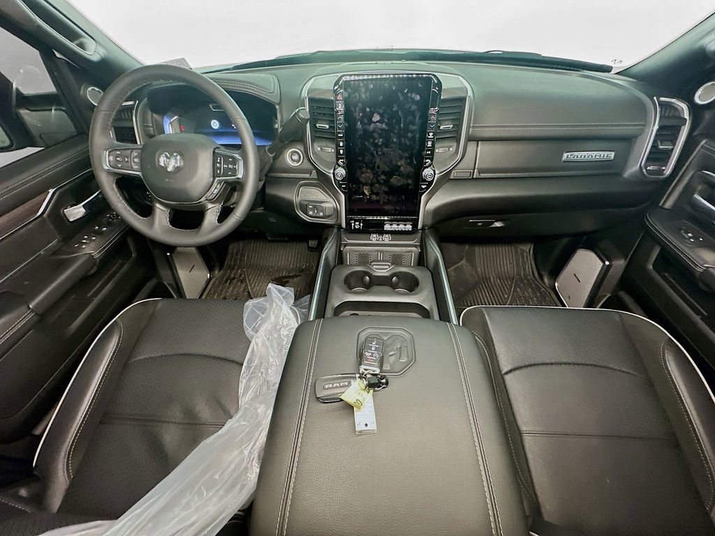Used 2025 RAM 3500 Laramie image 10