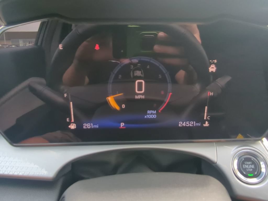 Used 2024 Chevrolet Trax LT w/ LT Convenience Package FWD image 23