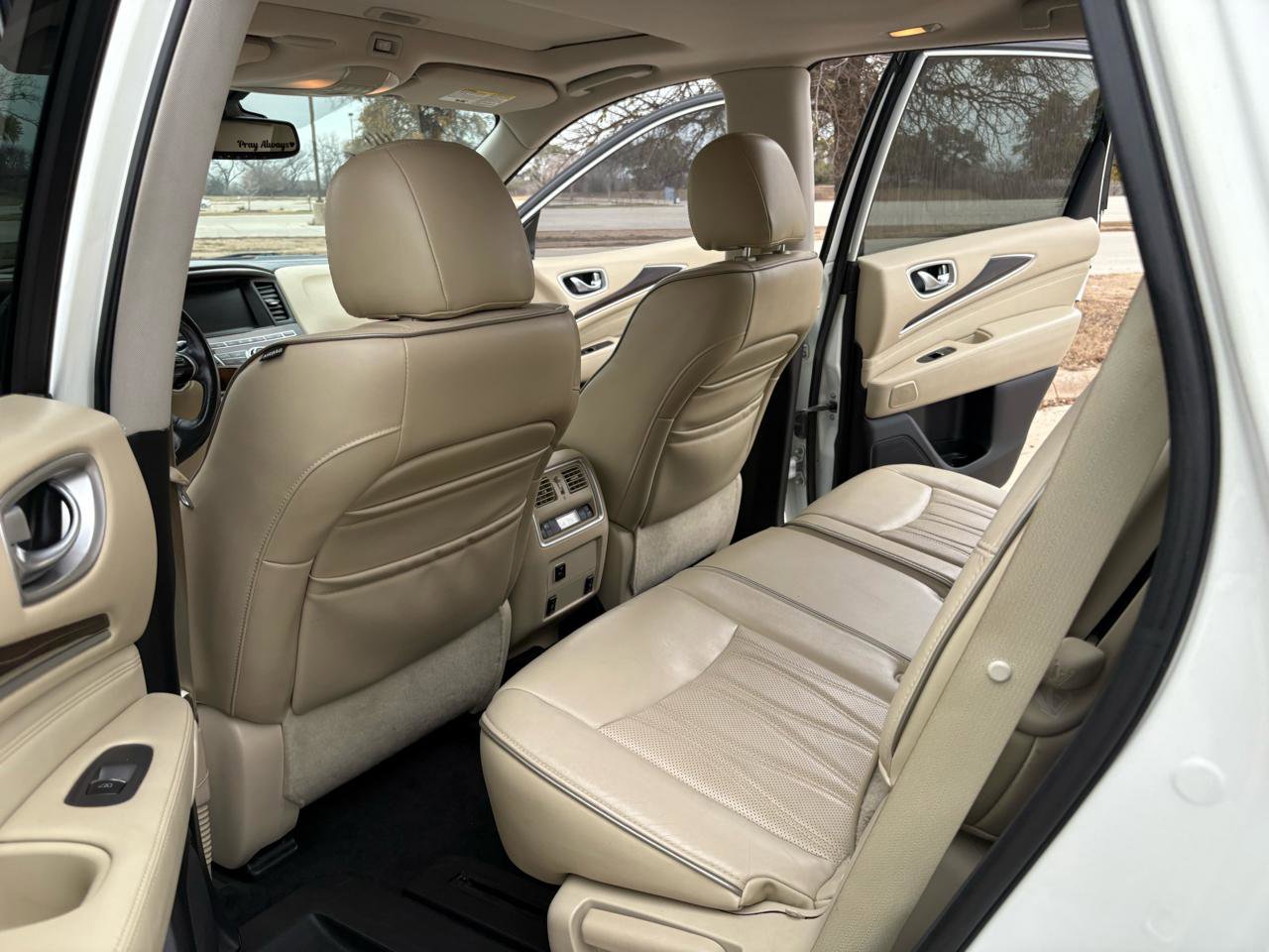 Used 2017 INFINITI QX60 FWD w/ Deluxe Technology Package image 32