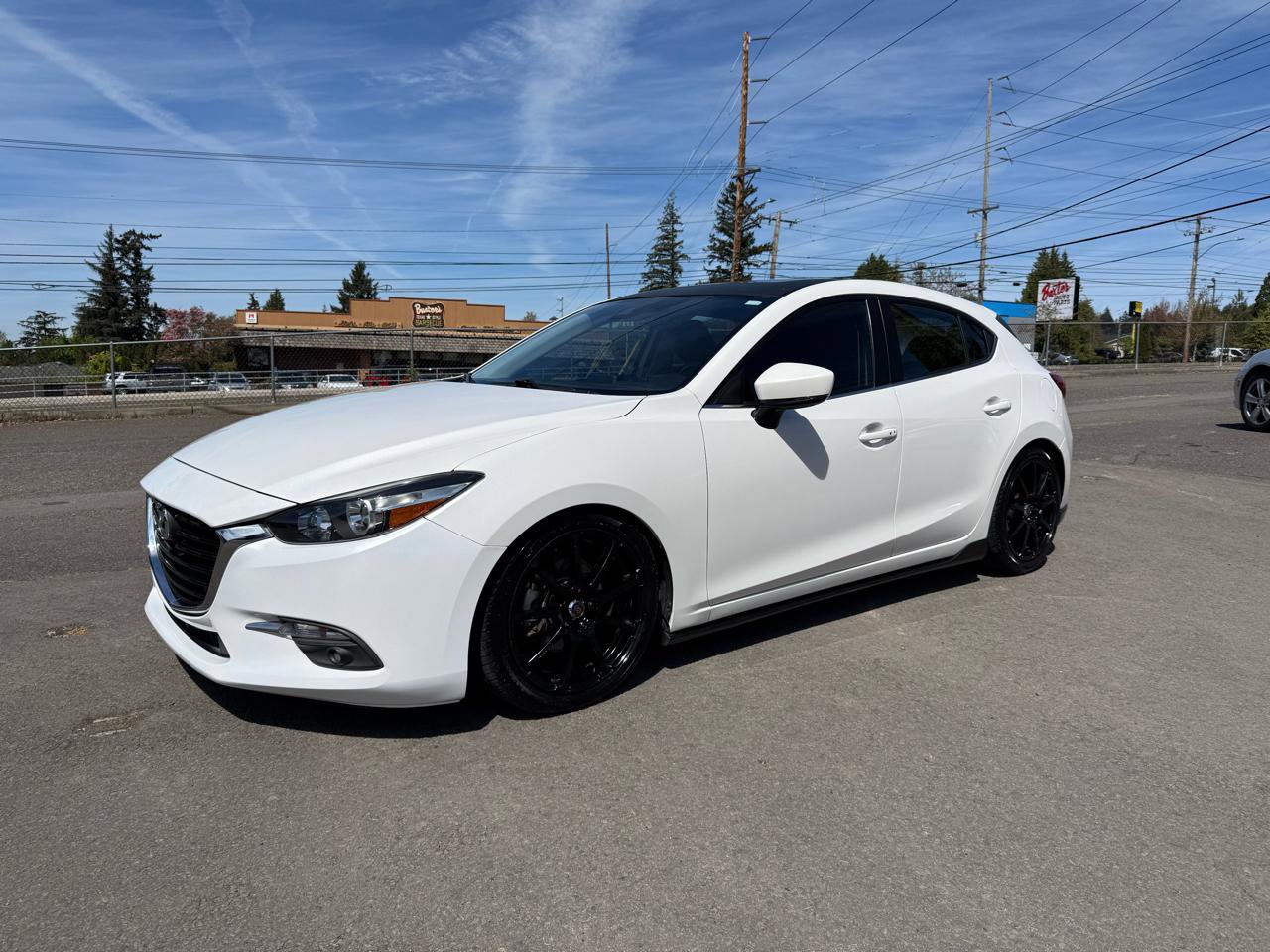 Used 2017 MAZDA MAZDA3 Grand Touring FWD image 2