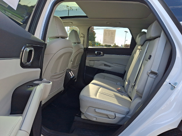 Used 2025 Kia Sorento S w/ Panoramic Sunroof Package FWD image 10