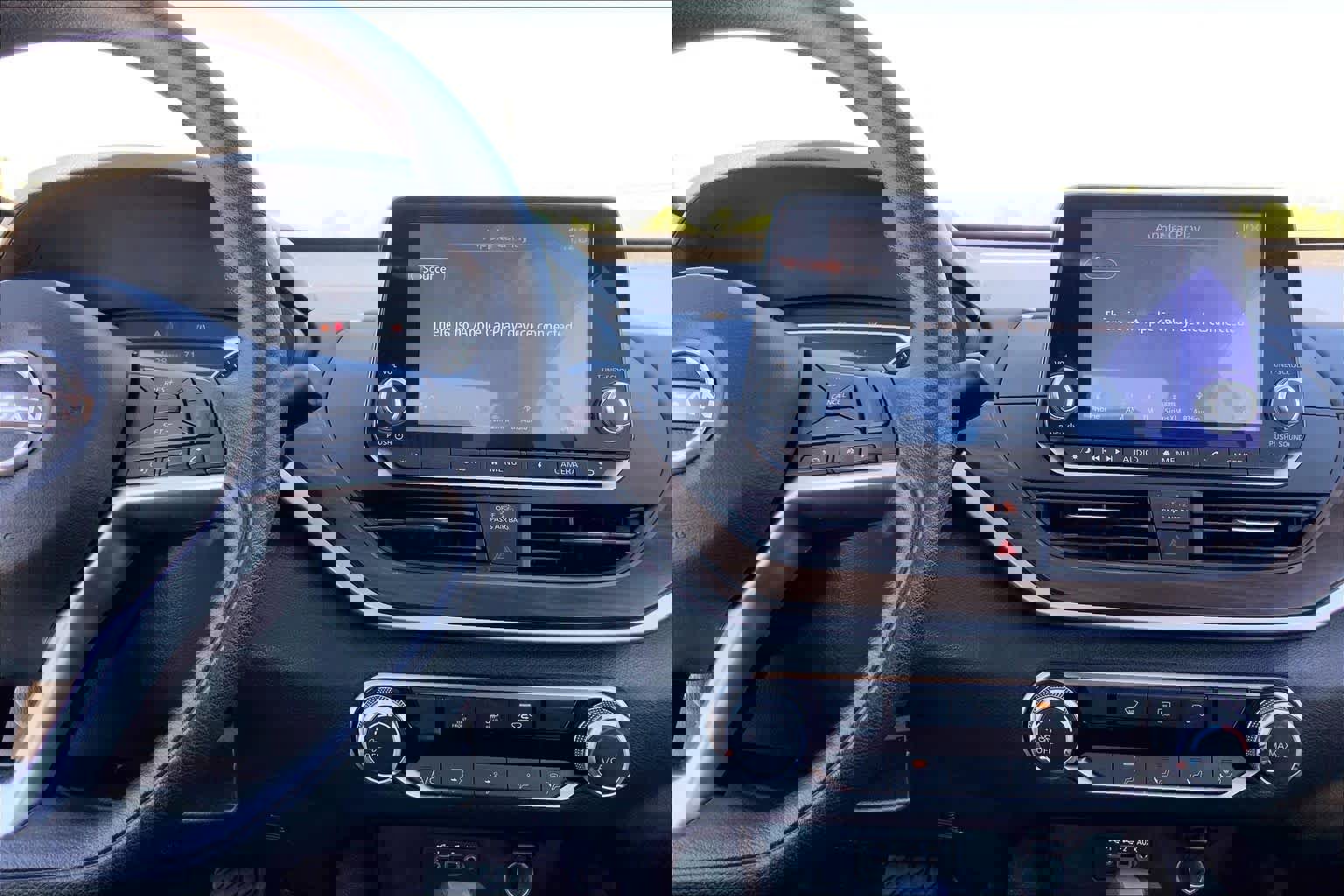 Used 2024 Nissan Altima 2.5 SV image 7