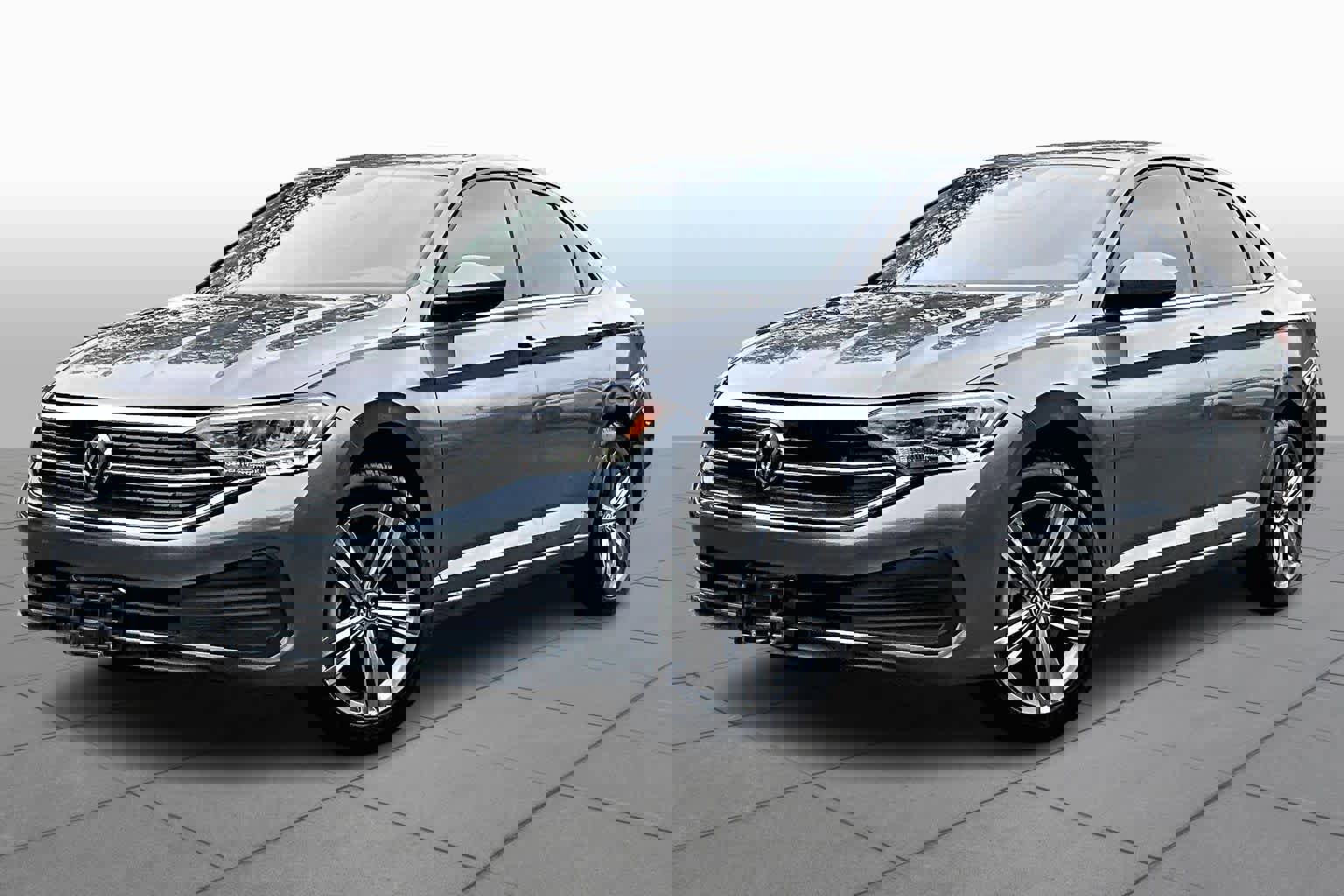 Certified 2023 Volkswagen Jetta SE image 1