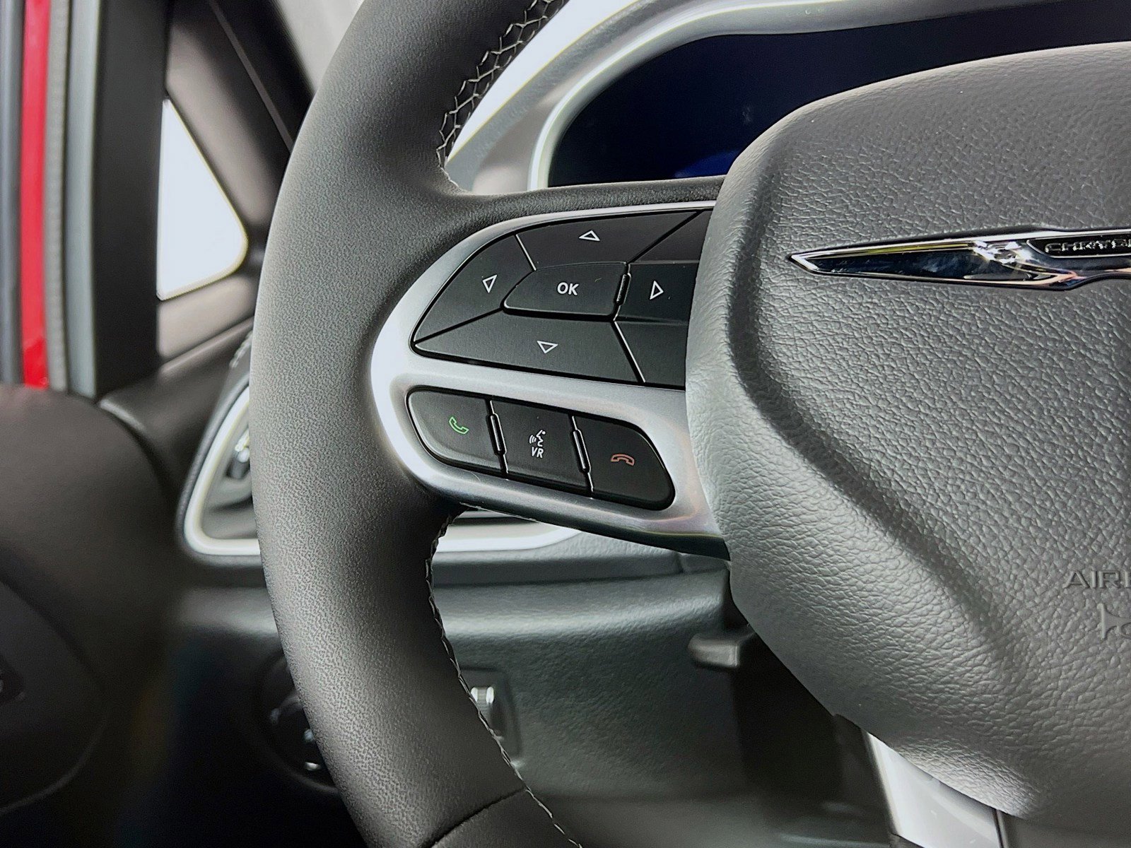 New 2026 Chrysler Pacifica Select FWD image 14