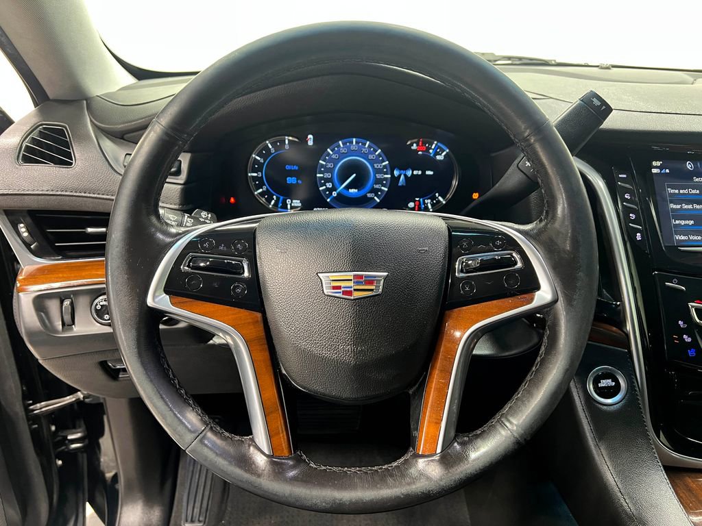 Used 2018 Cadillac Escalade Premium Luxury w/ LPO, Radiant Package AWD/4WD image 23