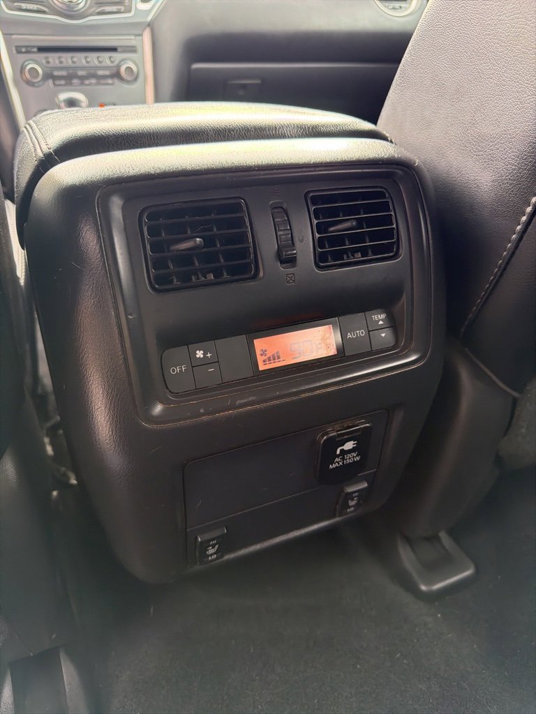 Used 2017 Nissan Pathfinder SL image 30