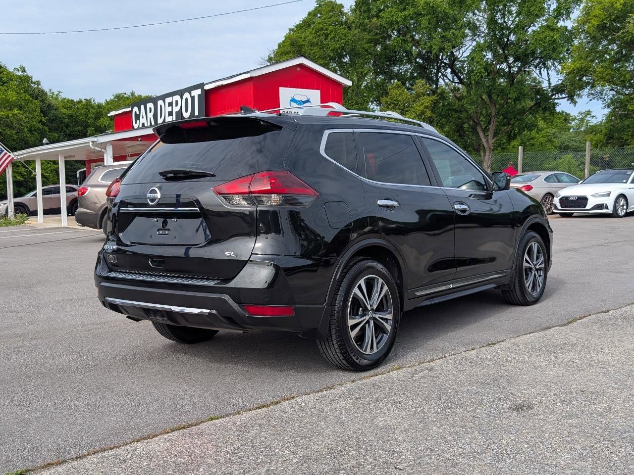 Used 2018 Nissan Rogue SL FWD image 5