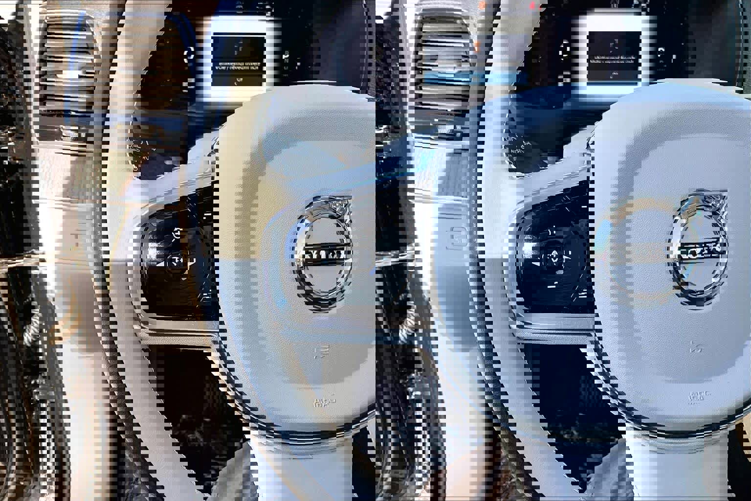 Certified 2024 Volvo XC90 B6 Plus w/ Protection Package Premier image 23