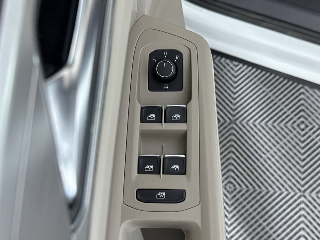 Used 2018 Volkswagen Atlas SE AWD/4WD image 23