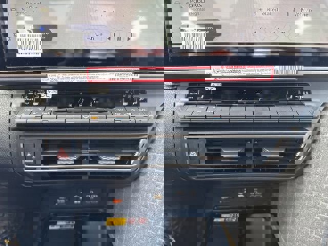 Used 2026 Toyota Camry XLE image 30