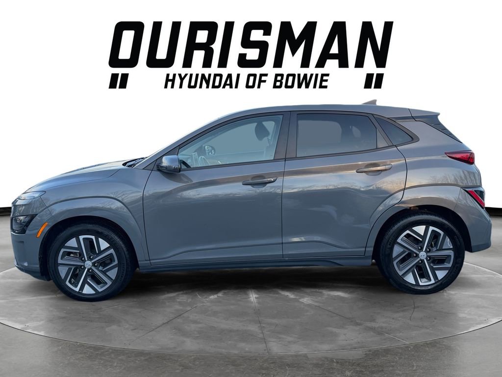 Used 2022 Hyundai Kona SEL image 3