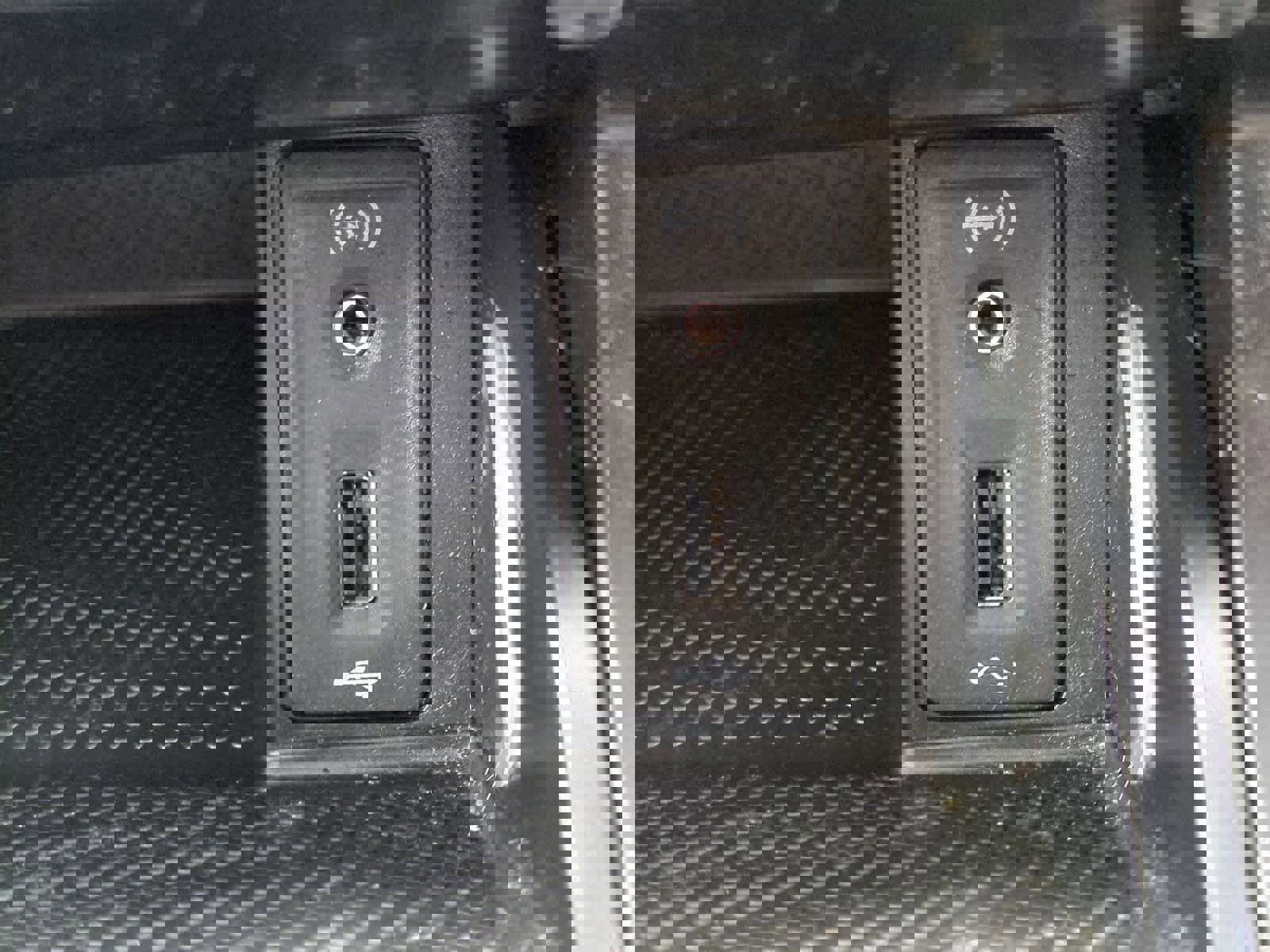 Used 2017 Volkswagen e-Golf SEL Premium image 30