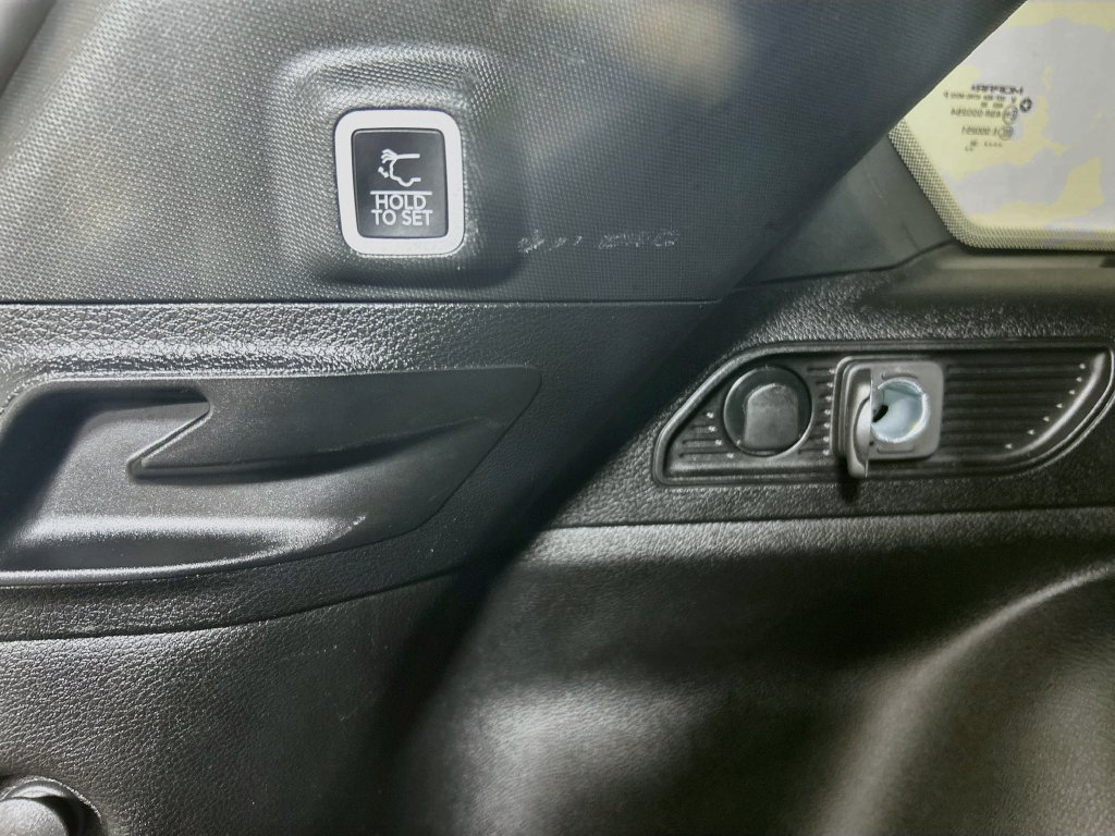 Used 2024 Jeep Grand Cherokee Altitude AWD/4WD image 39
