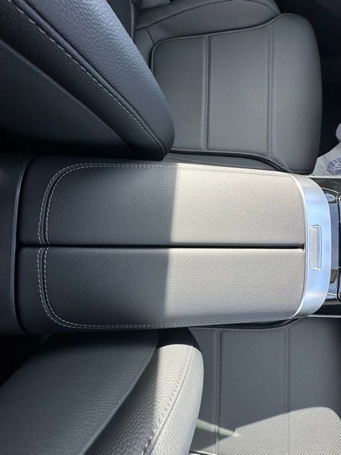Used 2026 Mercedes-Benz GLC 300 4MATIC image 32