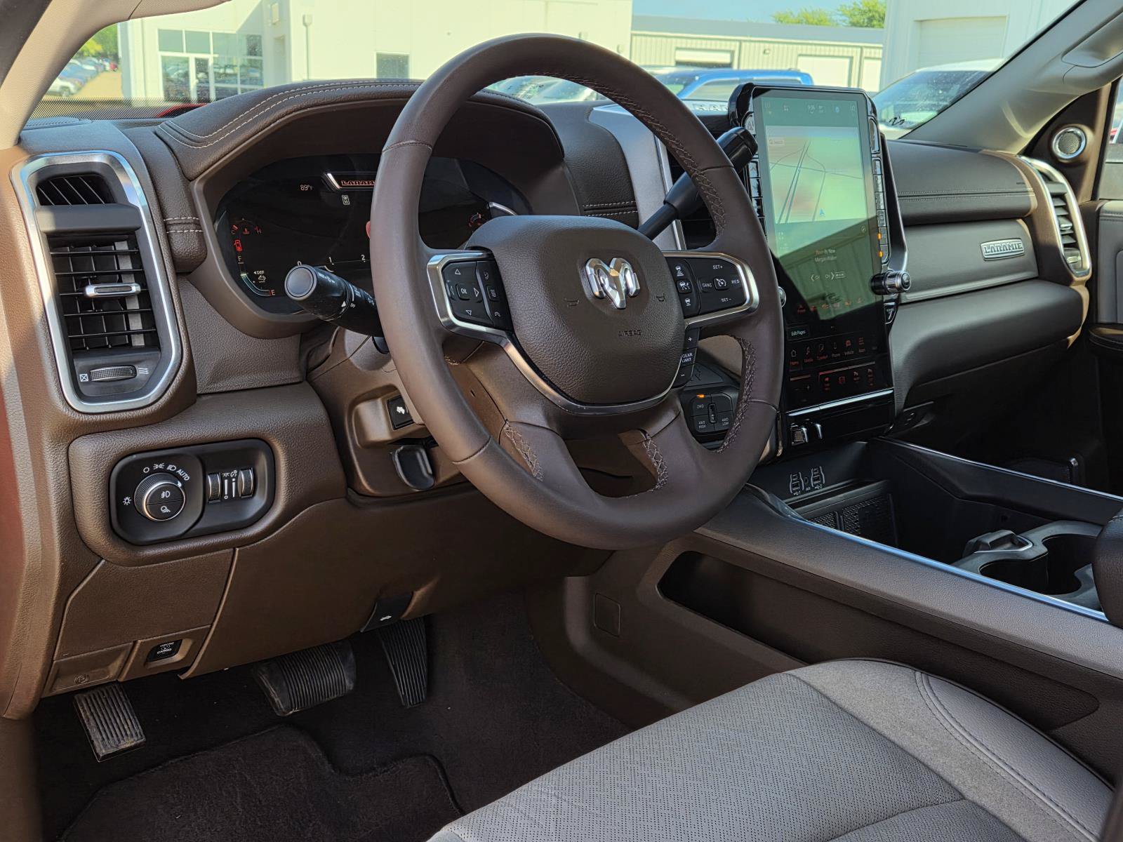 Used 2026 RAM 2500 Laramie AWD/4WD image 31