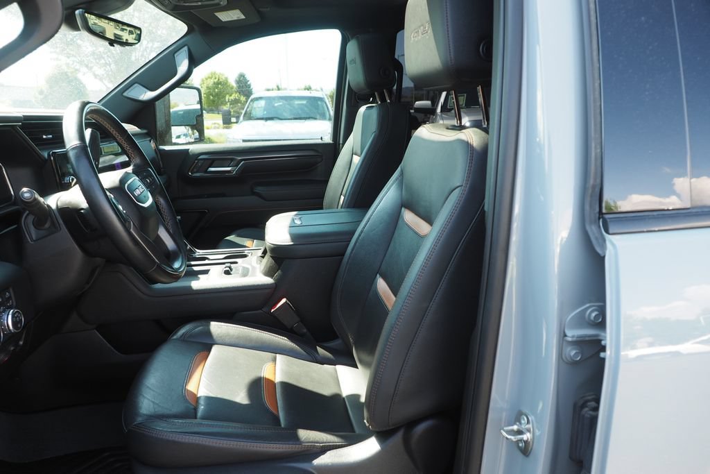 Used 2024 GMC Sierra 2500 AT4 w/ AT4 Premium Plus Package AWD/4WD image 13