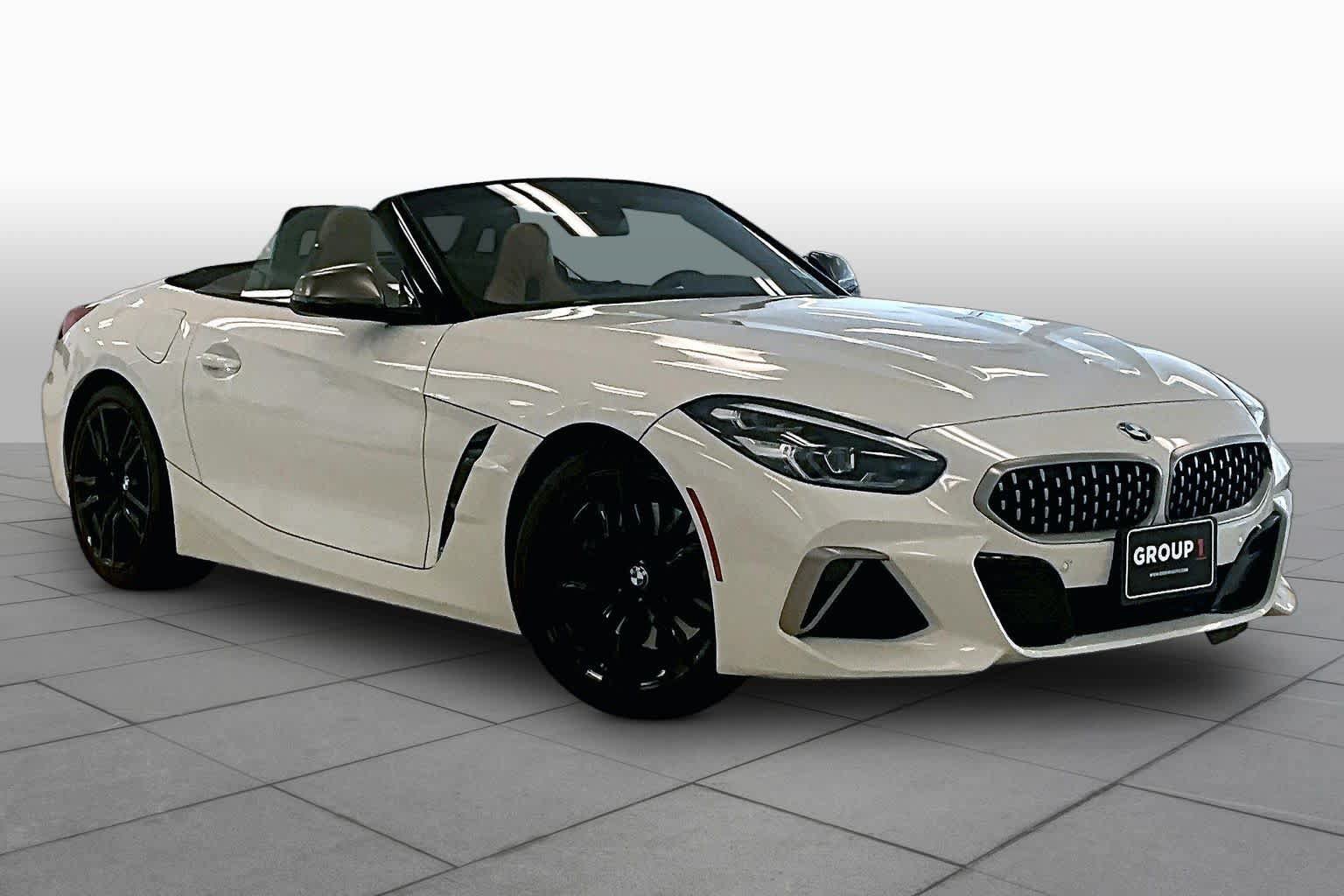 Used 2020 BMW Z4 M40i w/ Executive Package RWD image 2