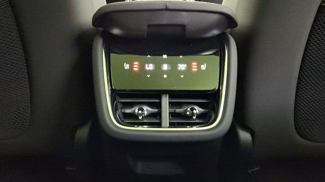 New 2026 Volvo EX90 Ultra AWD/4WD image 31