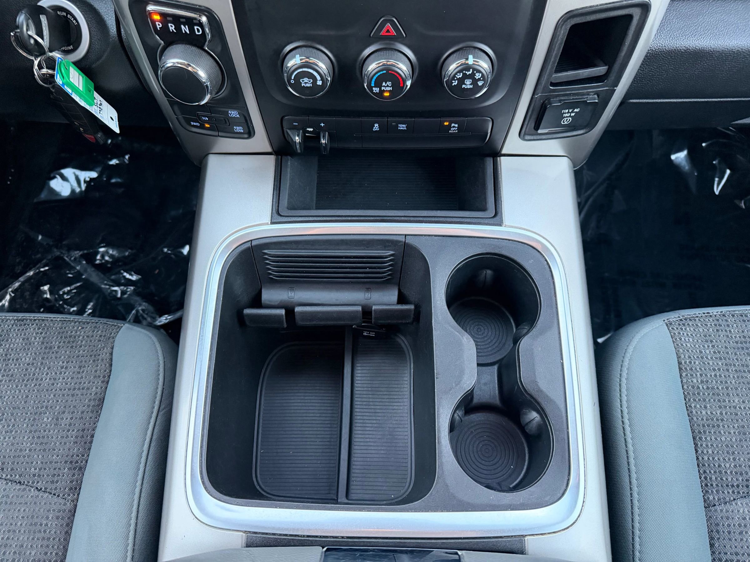 Used 2017 RAM 1500 Classic SLT image 27