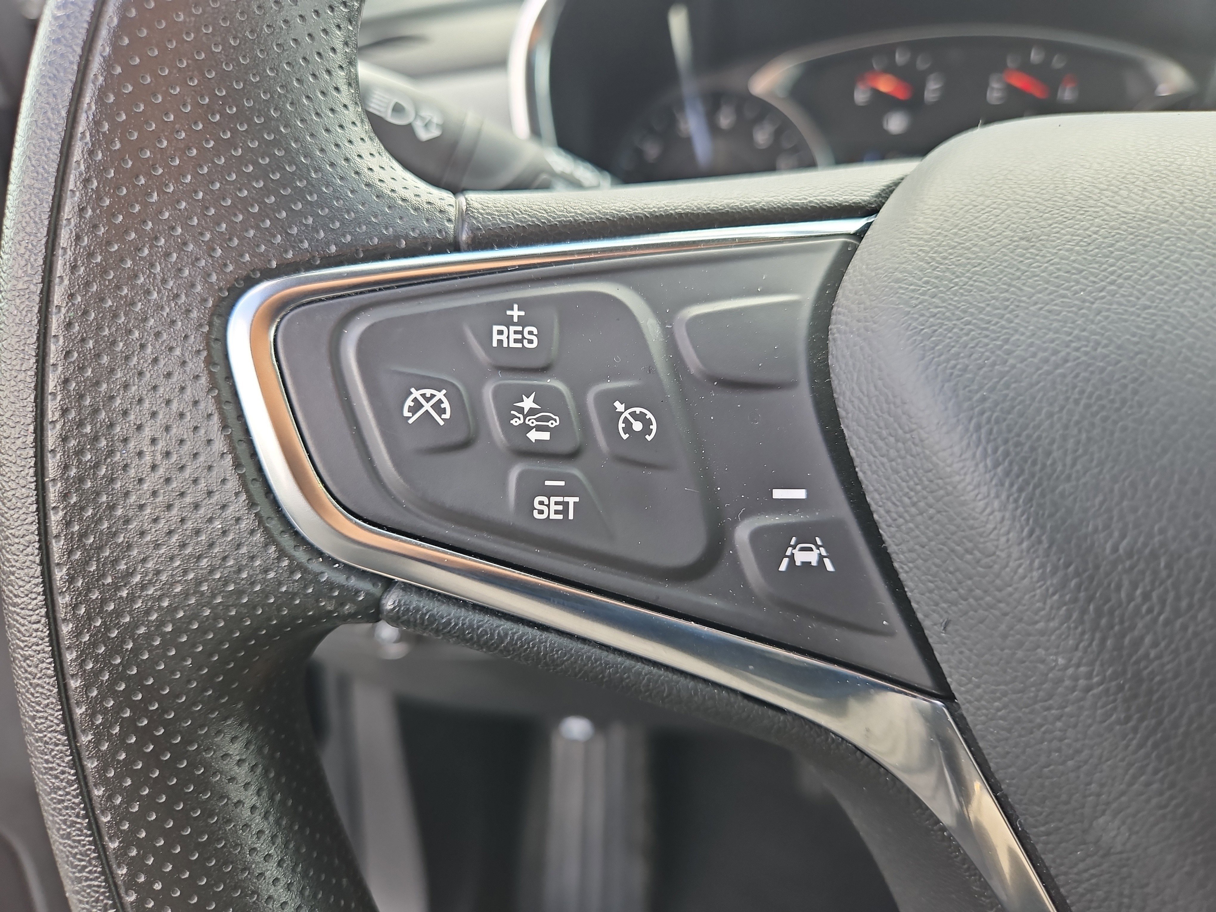 Used 2024 Chevrolet Equinox LS w/ LS Convenience Package FWD image 20