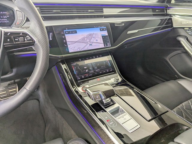 Used 2024 Audi S8 image 19