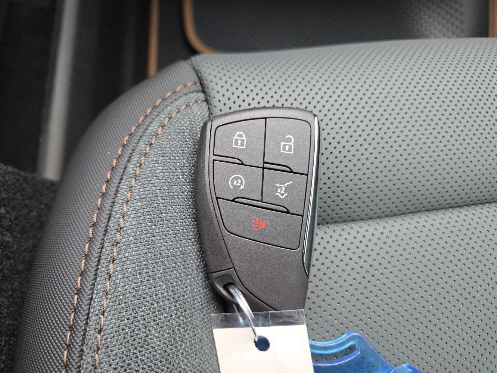 New 2026 GMC Terrain AT4 w/ Convenience Package III AWD/4WD image 35