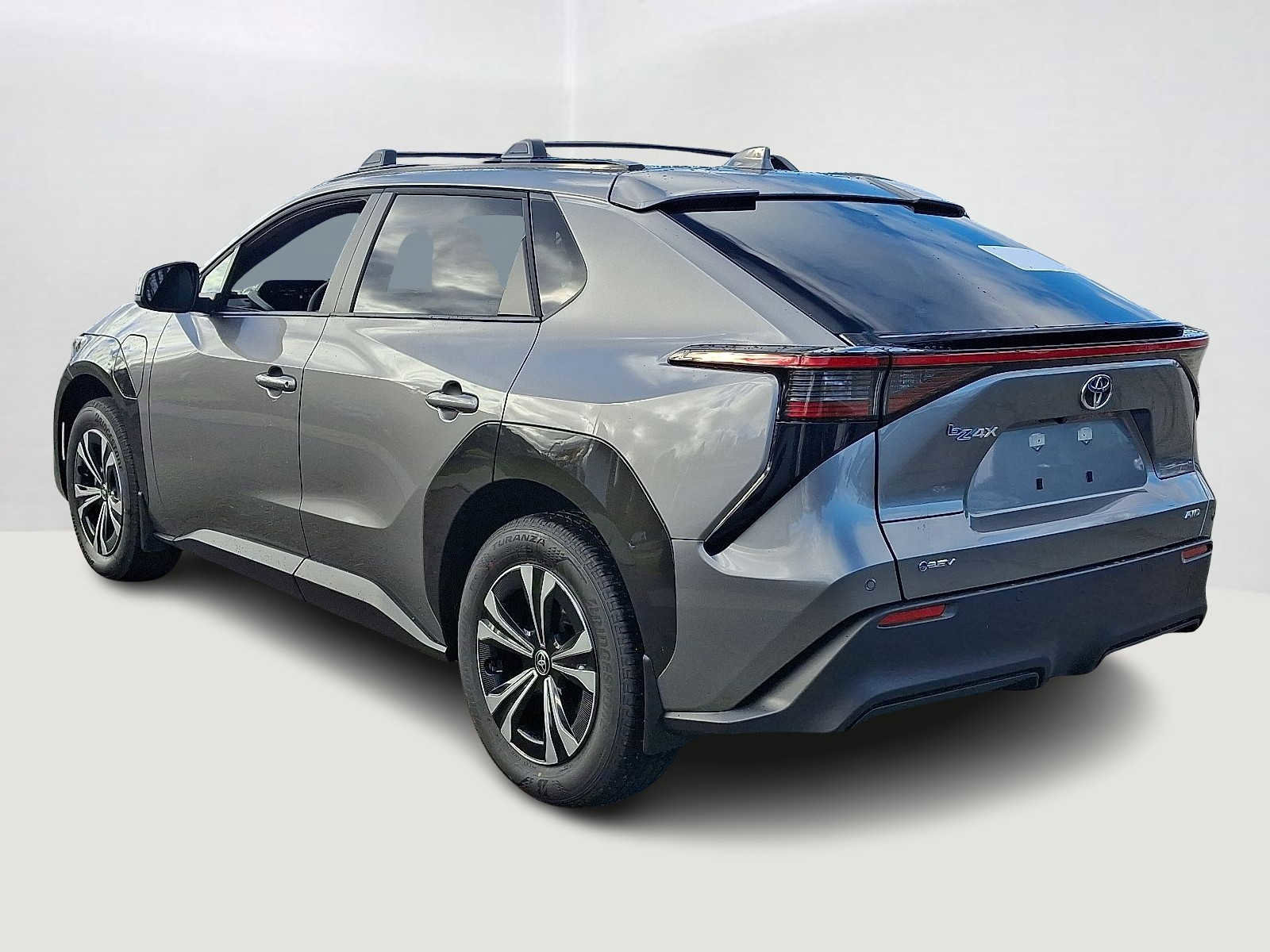 Used 2025 Toyota bZ4X AWD image 9