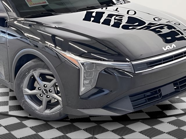 Used 2025 Kia K4 FWD image 26