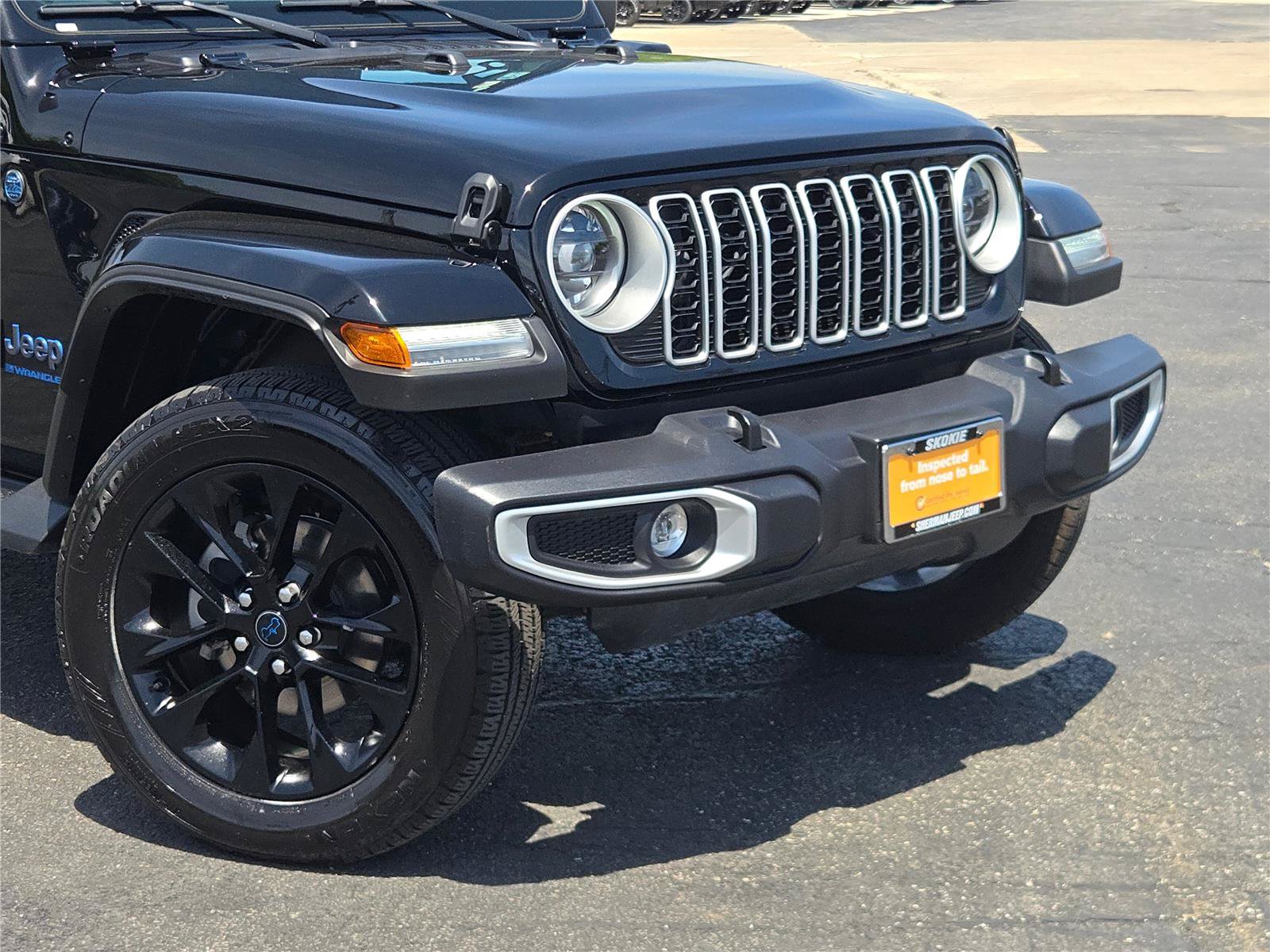 Certified 2025 Jeep Wrangler Unlimited Sahara AWD/4WD image 2