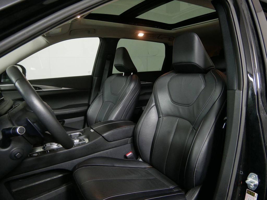 Used 2024 INFINITI QX60 Luxe image 11