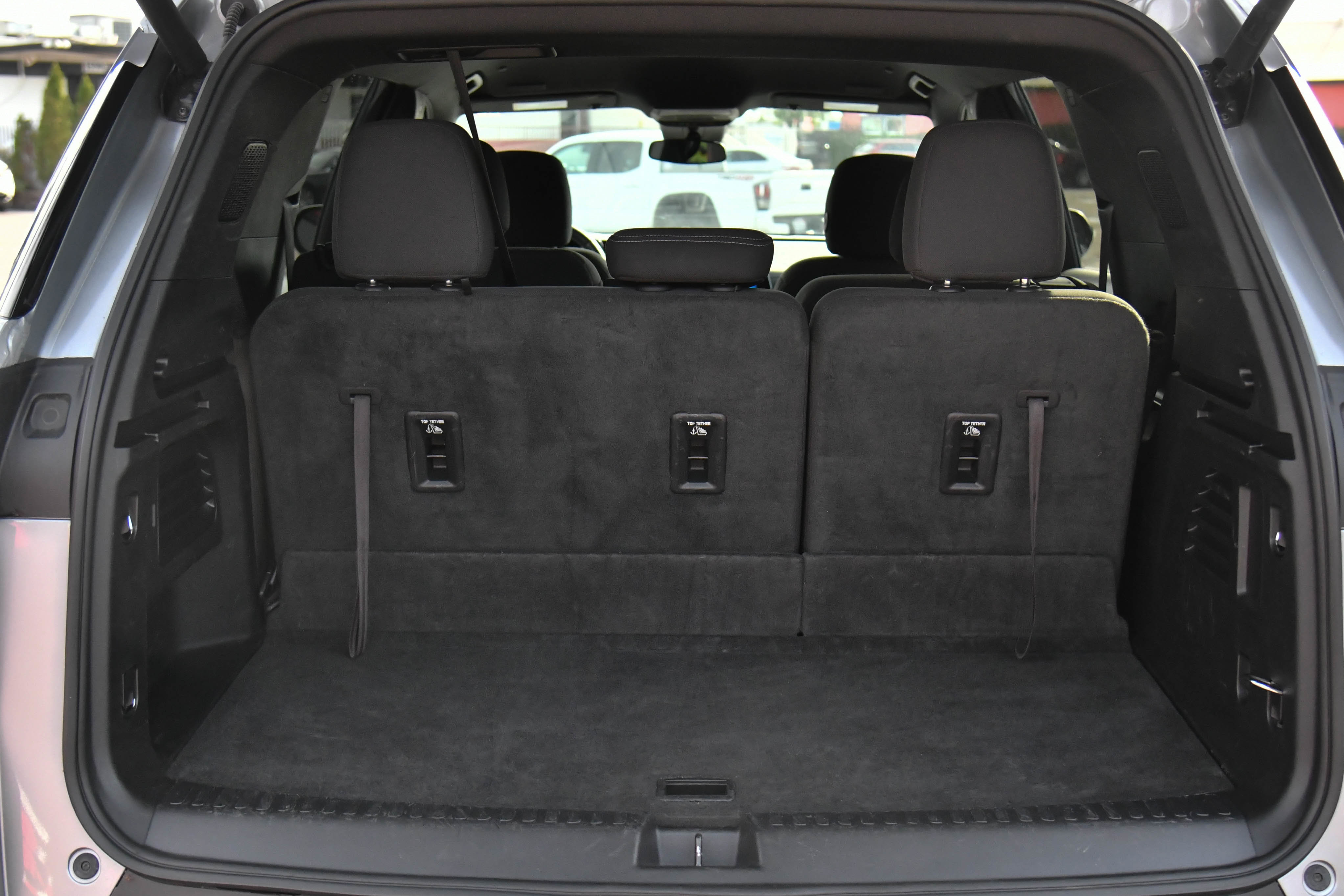 Used 2024 Chevrolet Traverse LT image 50