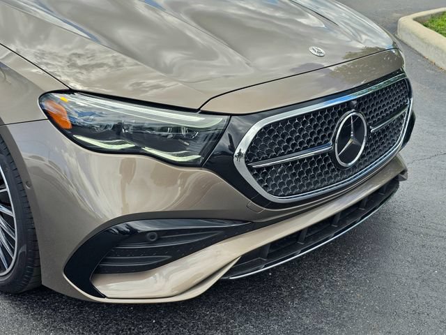 New 2026 Mercedes-Benz E 450 4MATIC Sedan image 4