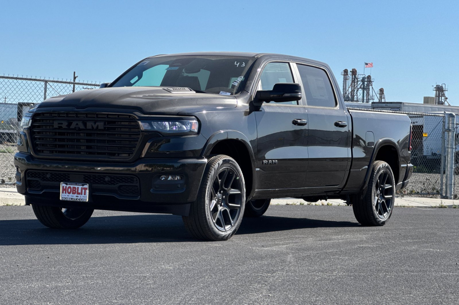 New 2026 RAM 1500 Laramie w/ Night Edition AWD/4WD image 7