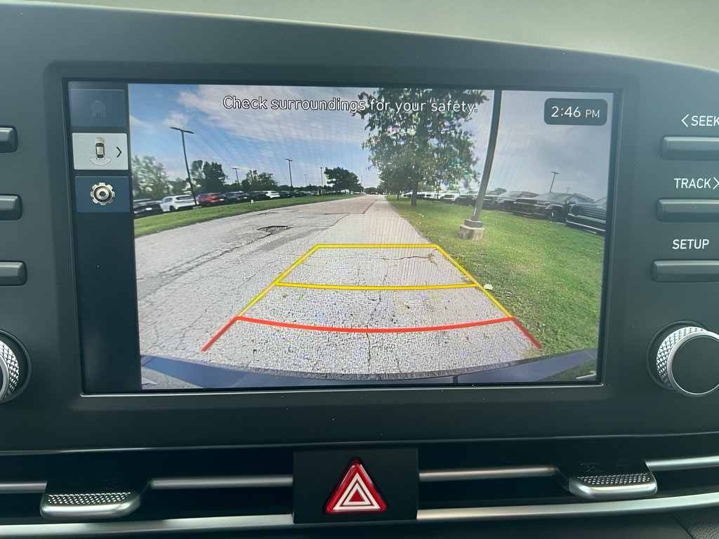 Used 2026 Hyundai Elantra SE FWD image 24