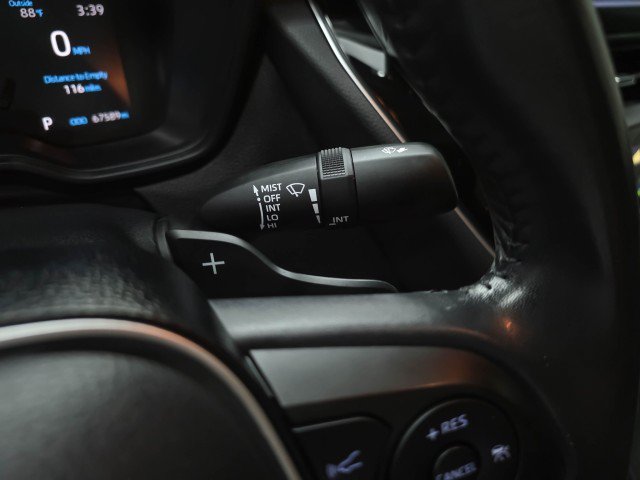 Used 2020 Toyota Corolla SE FWD image 21