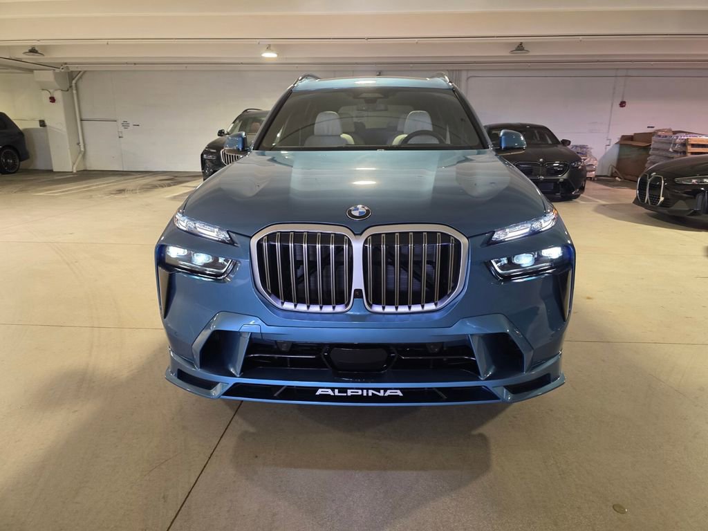 New 2026 BMW ALPINA XB7 AWD/4WD video 2