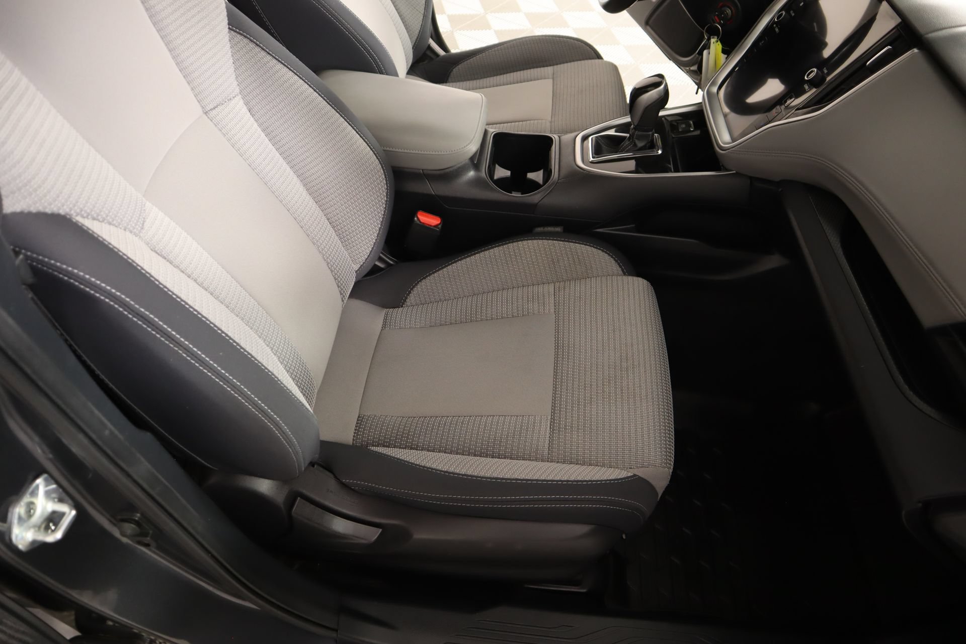 Used 2023 Subaru Outback Premium AWD/4WD image 13