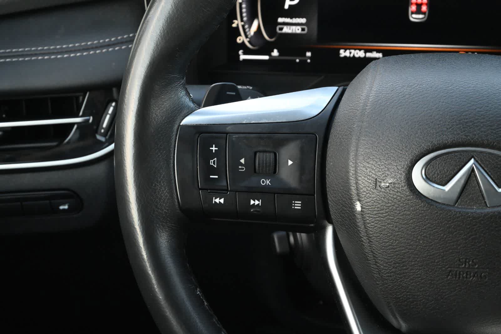 Used 2023 INFINITI QX60 Luxe AWD/4WD image 10