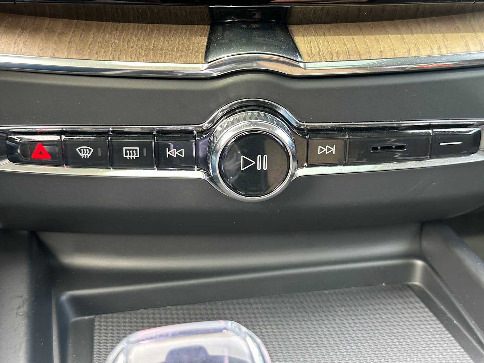 Used 2026 Volvo XC60 B5 Plus w/ Climate Package PRO image 29