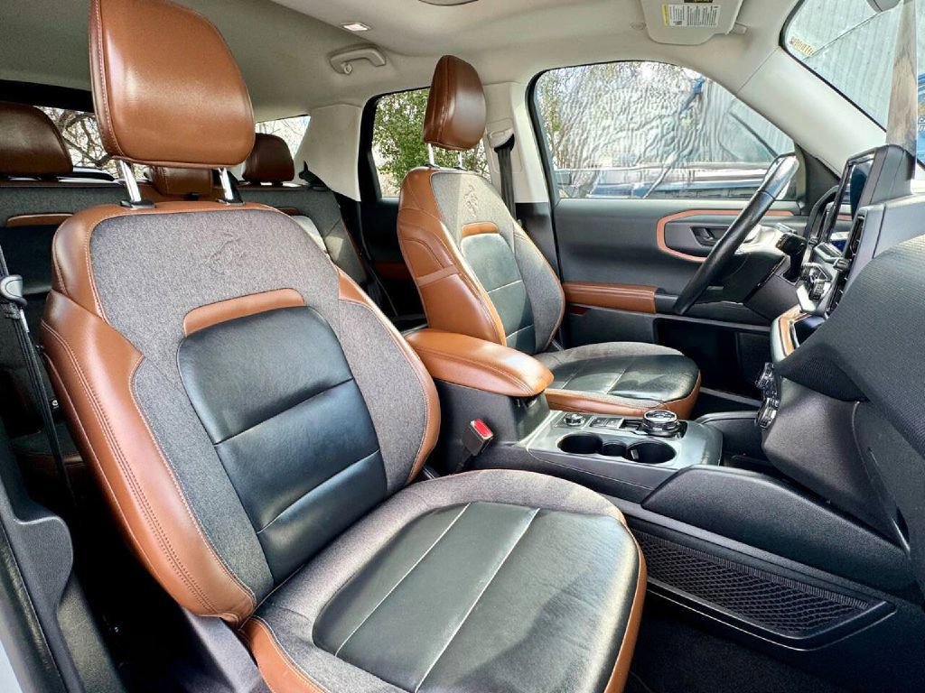Used 2022 Ford Bronco Sport Outer Banks w/ Tech Package image 15