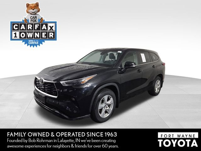 Used 2023 Toyota Highlander LE image 1