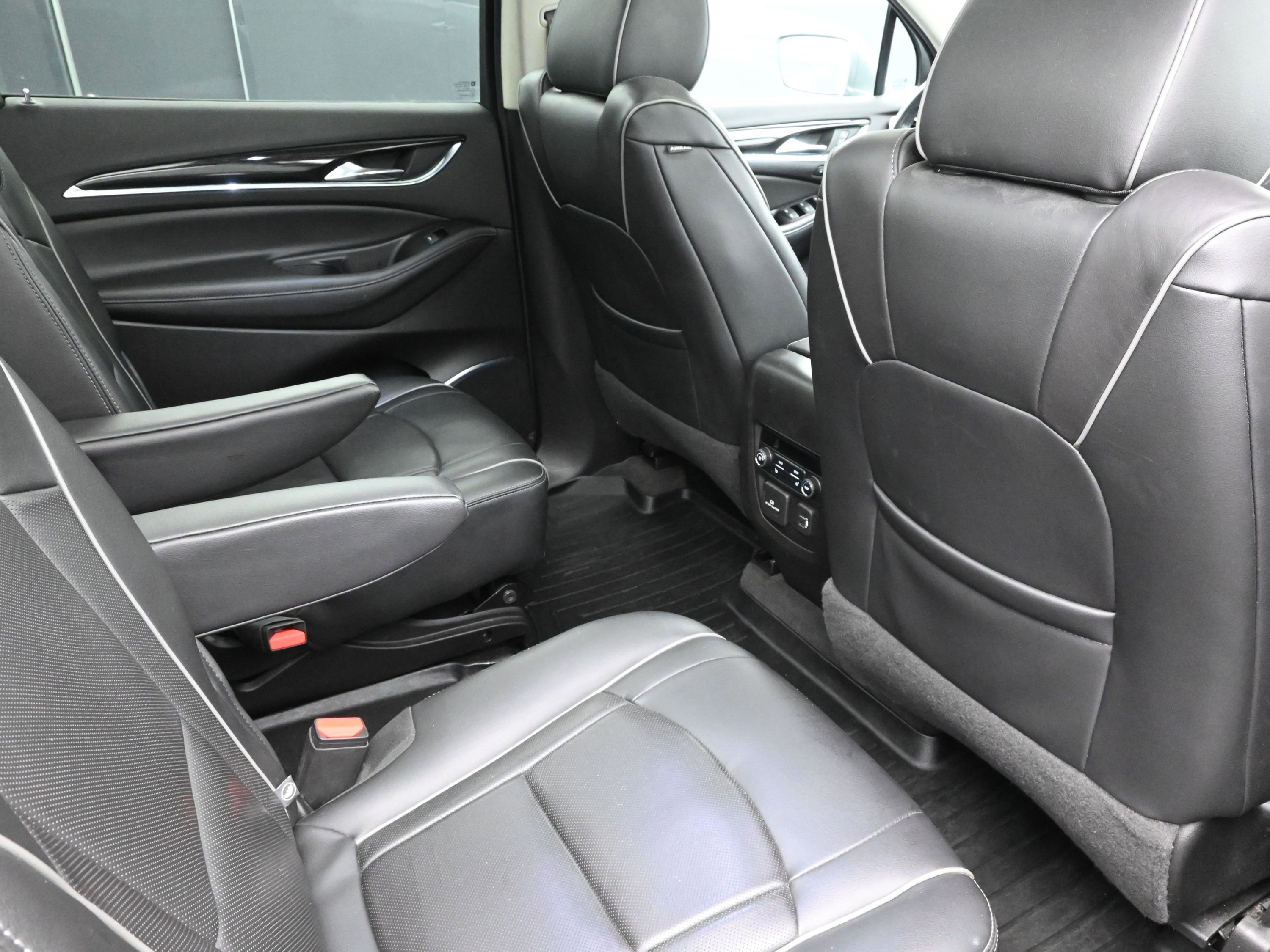 Used 2019 Buick Enclave Avenir w/ Avenir Technology Package image 26