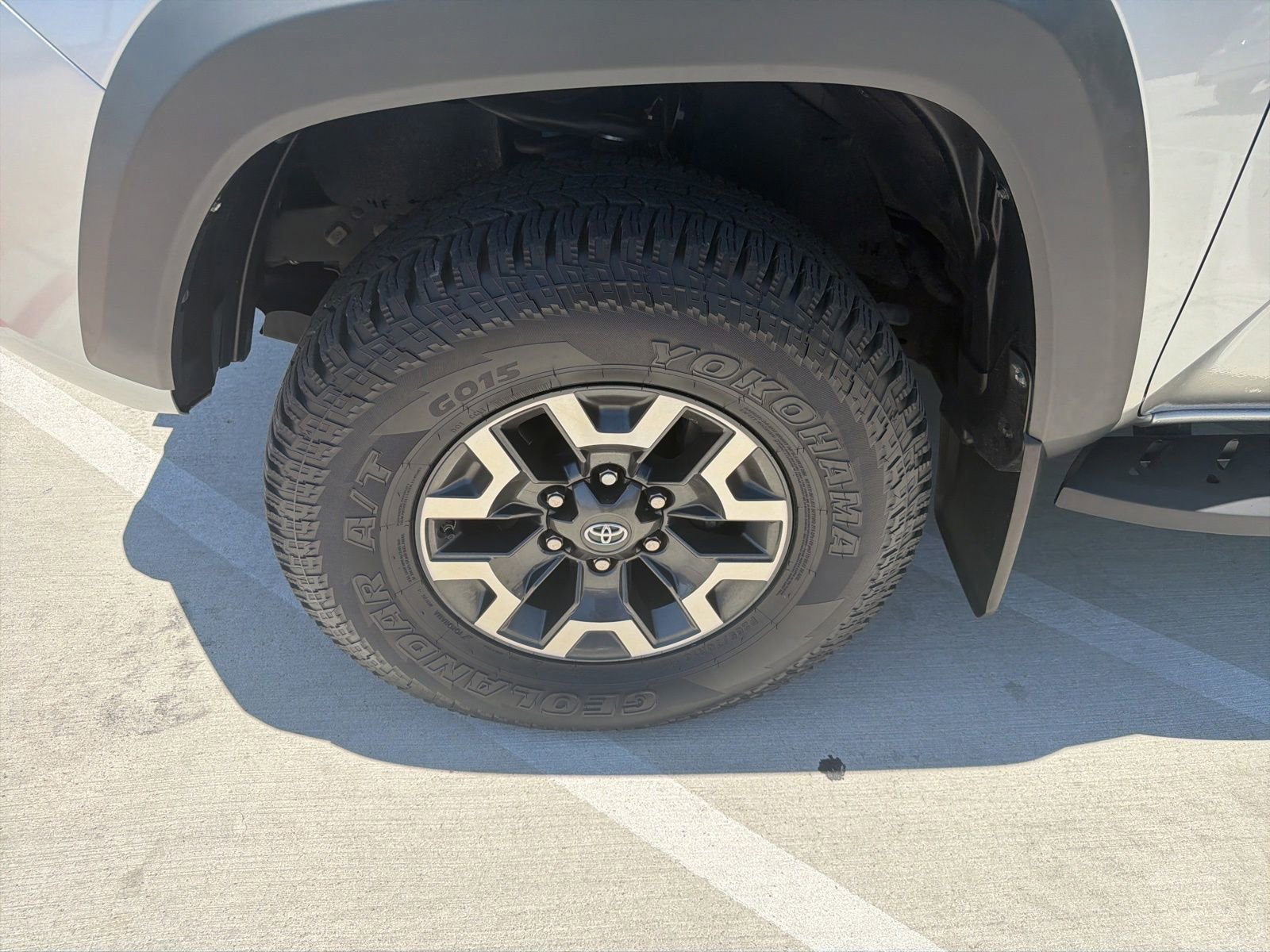 Used 2016 Toyota Tacoma TRD Off-Road w/ Towing Package AWD/4WD image 15