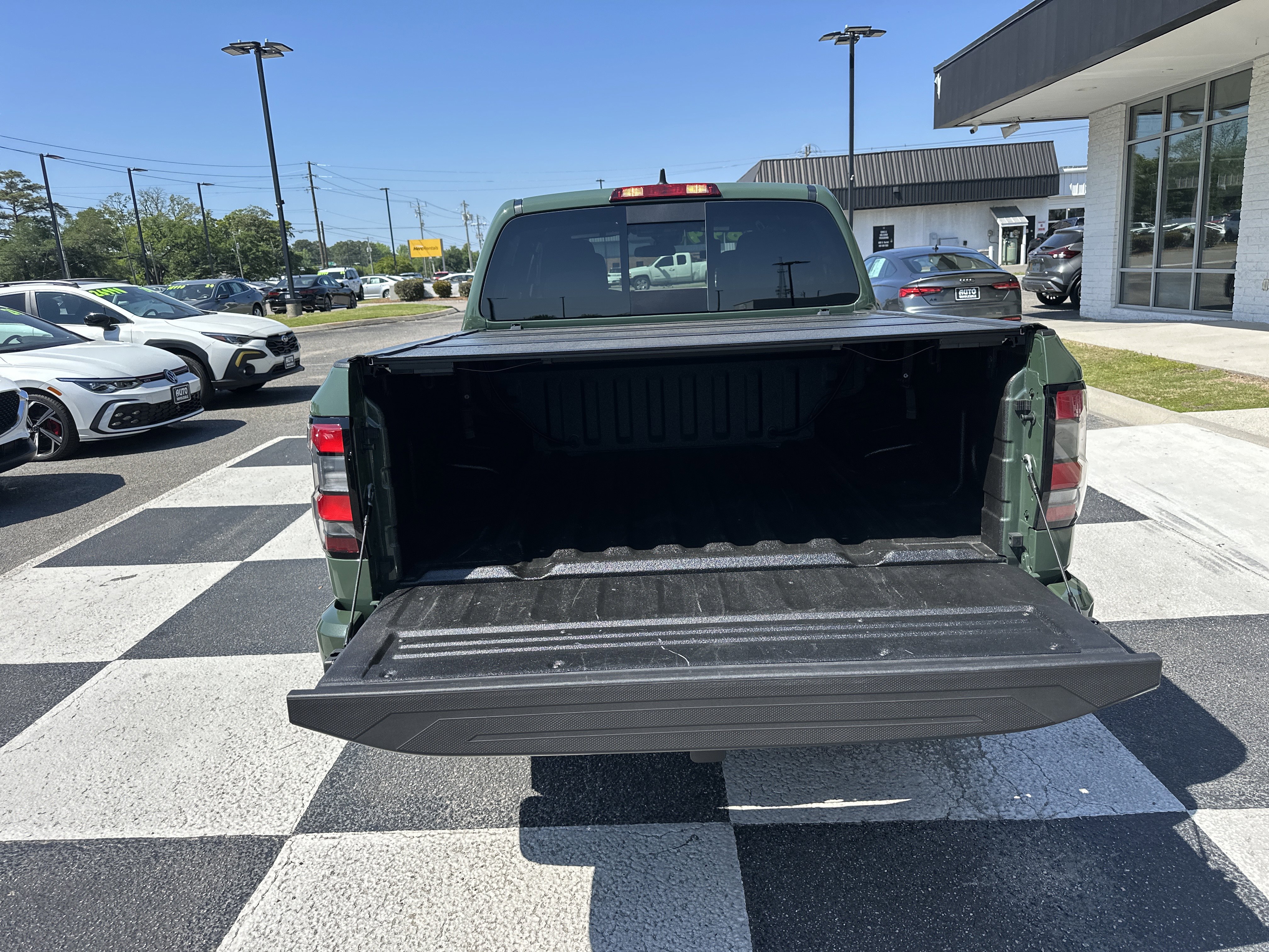 Used 2024 Nissan Frontier PRO-4X w/ Off-Road Protection Package AWD/4WD image 5